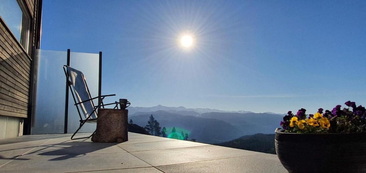 Tiny Mountain Cabin With A Panoramic View Giljane Exterior photo